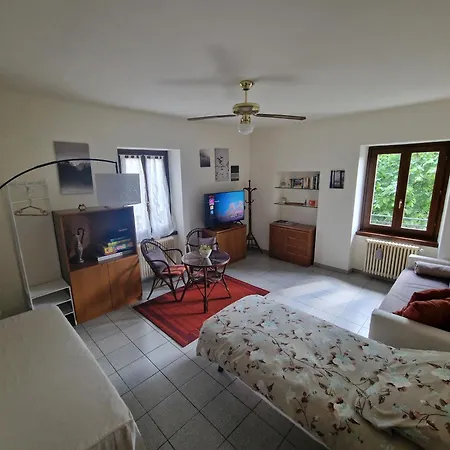 Apartament Il Nocciolo Grandola ed Uniti